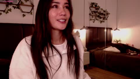 Stefana    or    Samchispas online show from 12-10-24, 10:58