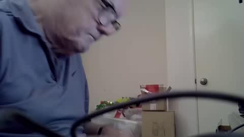 Snapshot of sam1151 chatting on 11-15-25, 03:04 niceone51 online show from 11-15-25, 03:04