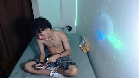 sam__cute online show from 01-14-26, 07:41