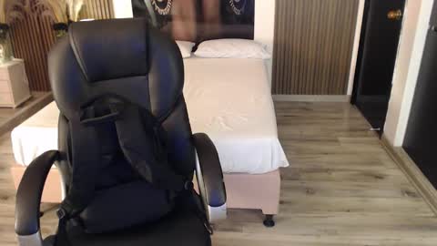 SAM MANSON online show from 09-17-25, 12:51