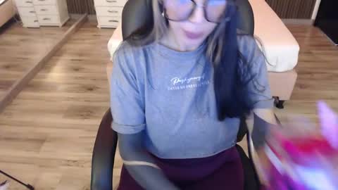 SAM MANSON online show from 10-30-25, 01:01