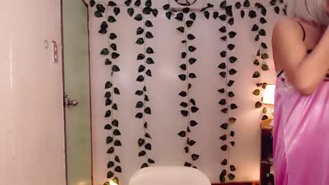 Snapshot of sam_mitinair chatting on 02-23-25, 10:53 sam online show from 02-23-25, 10:53