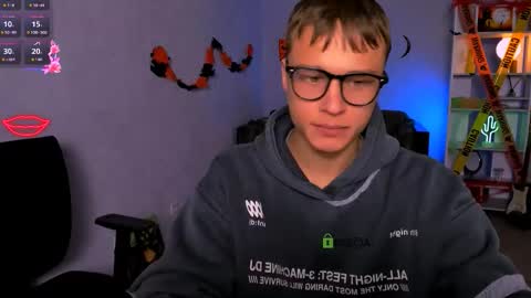 Sam online show from 10-21-25, 07:36