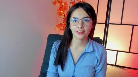 Snapshot of sam_pay chatting on 10-30-25, 01:12 Sam online show from 10-30-25, 01:12