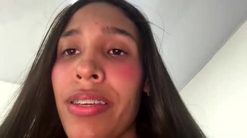 Samantha Roberts online show from 03-26-26, 01:33