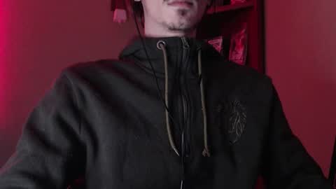 Snapshot of sam_skywalker chatting on 10-24-25, 01:18 sam_skywalker online show from 10-24-25, 01:18