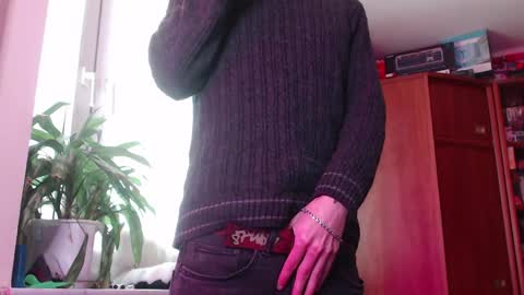 Snapshot of sam_skywalker chatting on 04-09-26, 10:31 sam_skywalker online show from 04-09-26, 10:31