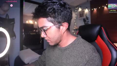 Snapshot of sam_thompson_z chatting on 03-06-25, 10:47 SAMUEL THOMPSON online show from 03-06-25, 10:47