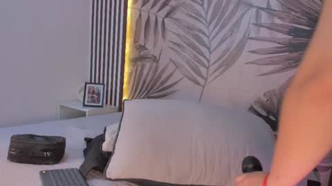 Samaantha  online show from 09-24-25, 11:57