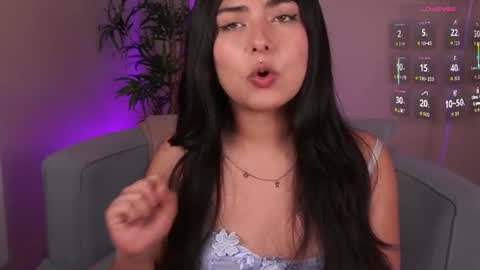 Snapshot of samai_3 chatting on 06-27-26, 03:22 Samai online show from 06-27-26, 03:22