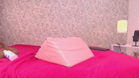 Samanta online show from 01-20-25, 02:57