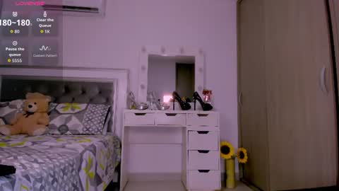 Snapshot of samanta_65 chatting on 07-03-26, 03:02 carolina online show from 07-03-26, 03:02