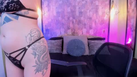 Samanta online show from 01-25-25, 01:10