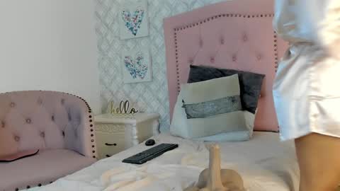 Snapshot of samanta_william chatting on 12-24-24, 06:55 samanta online show from 12-24-24, 06:55