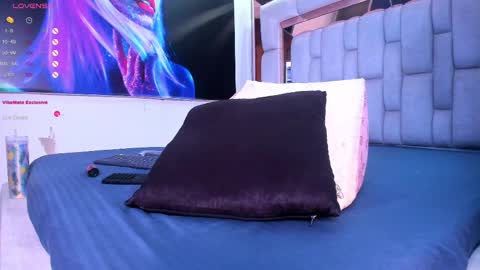 S A M A N T A   online show from 02-09-25, 06:11