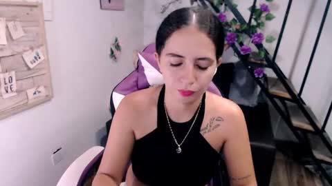 Snapshot of samantha2girl chatting on 07-06-26, 09:39 samantha online show from 07-06-26, 09:39