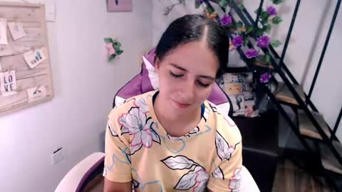 Snapshot of samantha2girl chatting on 07-11-26, 07:05 samantha online show from 07-11-26, 07:05