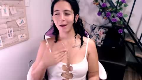 Snapshot of samantha2girl chatting on 07-30-26, 07:02 samantha online show from 07-30-26, 07:02