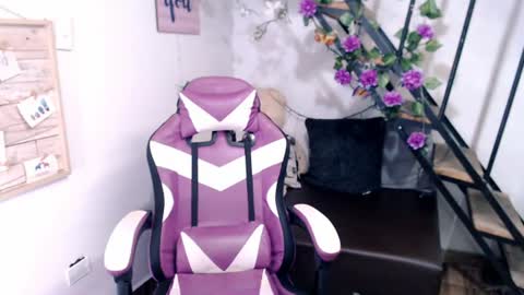 Snapshot of samantha2girl chatting on 08-02-26, 11:25 samantha online show from 08-02-26, 11:25