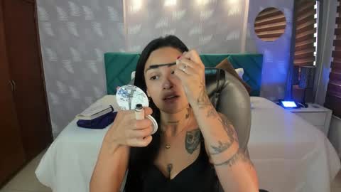 natalia online show from 10-21-25, 12:39