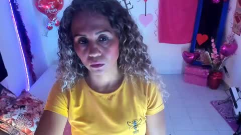  Samanthasmile  online show from 02-11-25, 03:08