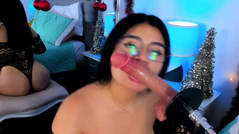 Samantha Vega online show from 12-29-24, 12:20