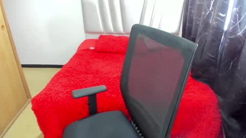 Samantha  online show from 10-28-25, 02:42