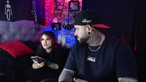 Snapshot of samantha_abrill chatting on 02-20-25, 01:25 Samantha and Victor online show from 02-20-25, 01:25