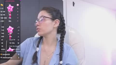 Snapshot of samantha_blow chatting on 06-05-26, 06:52 samantha_blow online show from 06-05-26, 06:52