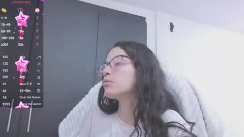 Snapshot of samantha_blow chatting on 07-17-26, 03:24 samantha_blow online show from 07-17-26, 03:24