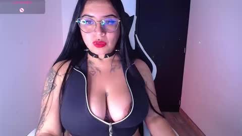 Snapshot of samantha_devil_ chatting on 01-07-26, 11:29 Samanta online show from 01-07-26, 11:29