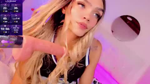 Snapshot of samantha_duke66 chatting on 12-30-24, 10:21 samantha_duke66 online show from 12-30-24, 10:21