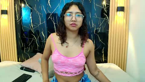Snapshot of samantha_fox8 chatting on 04-30-26, 11:16 online show from 04-30-26, 11:16