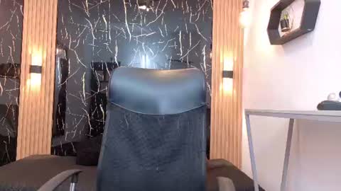 Snapshot of samantha_fox8 chatting on 06-12-26, 11:42 online show from 06-12-26, 11:42