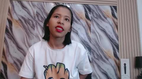 lizzy online show from 11-10-25, 05:45