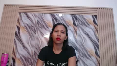 Snapshot of samantha_fox_squirt chatting on 12-19-25, 02:51 lizzy online show from 12-19-25, 02:51