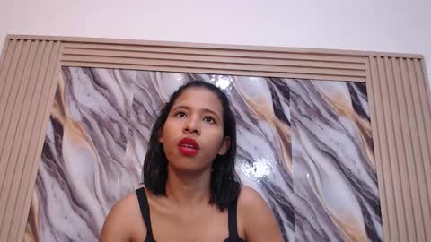 Snapshot of samantha_fox_squirt chatting on 02-22-26, 03:43 lizzy online show from 02-22-26, 03:43