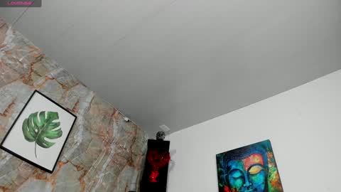 Snapshot of samantha_milfs chatting on 01-04-25, 11:00 samantha_milfs online show from 01-04-25, 11:00