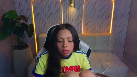 Samantha online show from 06-17-26, 03:09