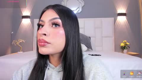 Snapshot of samanthaa_22_ chatting on 10-13-25, 02:06 Samanthaa online show from 10-13-25, 02:06