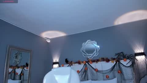 Snapshot of samanthaa_22_ chatting on 10-17-25, 11:35 Samanthaa online show from 10-17-25, 11:35