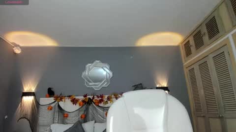 Snapshot of samanthaa_22_ chatting on 10-27-25, 11:47 Samanthaa online show from 10-27-25, 11:47