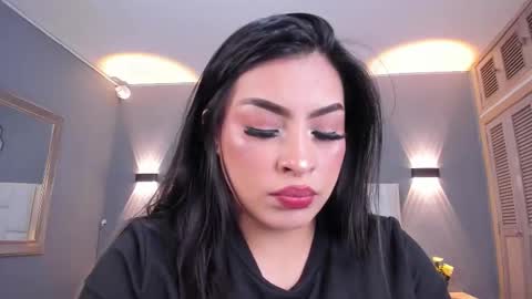 Snapshot of samanthaa_22_ chatting on 11-04-25, 12:04 Samanthaa online show from 11-04-25, 12:04