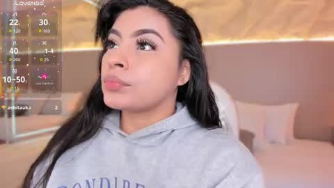 Snapshot of samanthaa_22_ chatting on 07-05-26, 12:01 Samanthaa online show from 07-05-26, 12:01