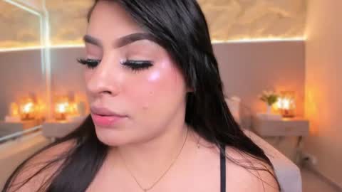 Snapshot of samanthaa_22_ chatting on 07-15-26, 11:37 Samanthaa online show from 07-15-26, 11:37