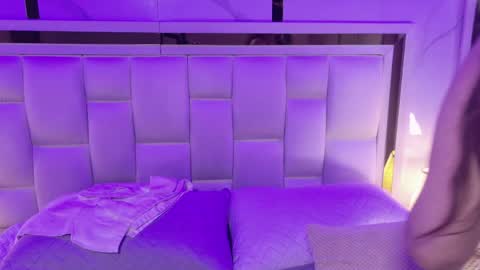 samanthaa_sm online show from 04-30-26, 03:24