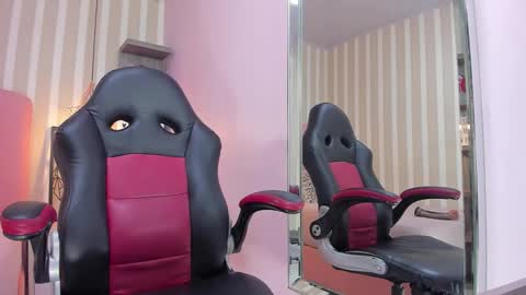    online show from 10-23-25, 07:45