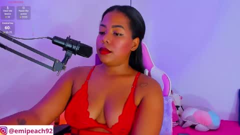 Snapshot of samanthabloom570089 chatting on 10-31-25, 02:56 Samantha Bloom online show from 10-31-25, 02:56