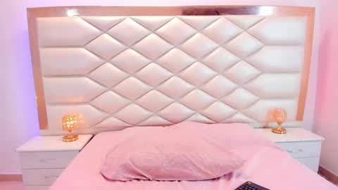 Sweet Samantha   online show from 02-25-25, 11:00