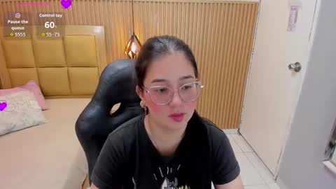   online show from 02-18-26, 12:45